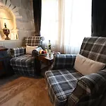 Seraphim Cave & Hotell