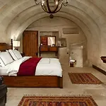 Seraphim Cave & Отель 5*