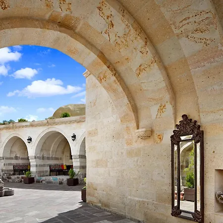 מלון Seraphim Cave & 5*