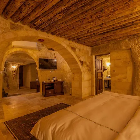 Seraphim Cave & Hotel