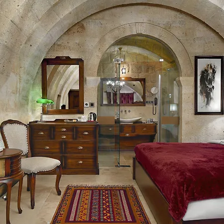 מלון Seraphim Cave & אורגופ