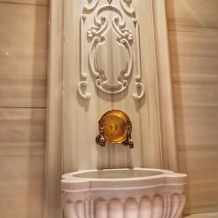 Hotel Seraphim Cave & 5*