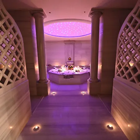 Seraphim Cave & Hotel
