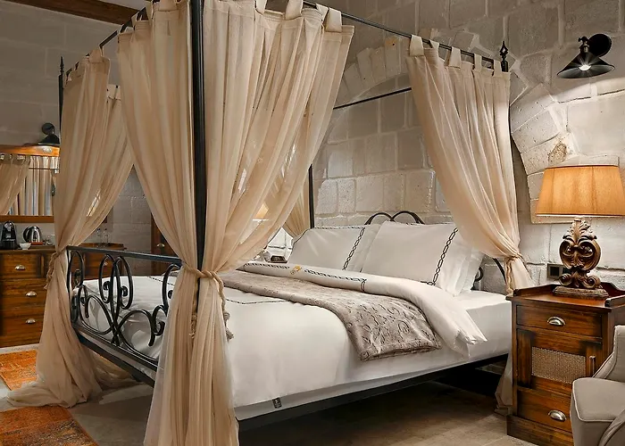 Seraphim Cave & فندق 5*