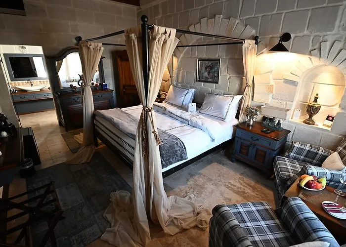 Seraphim Cave & 5* أوروغوبْ