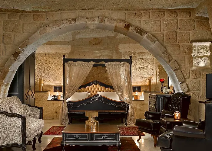 Seraphim Cave & 5* أوروغوبْ