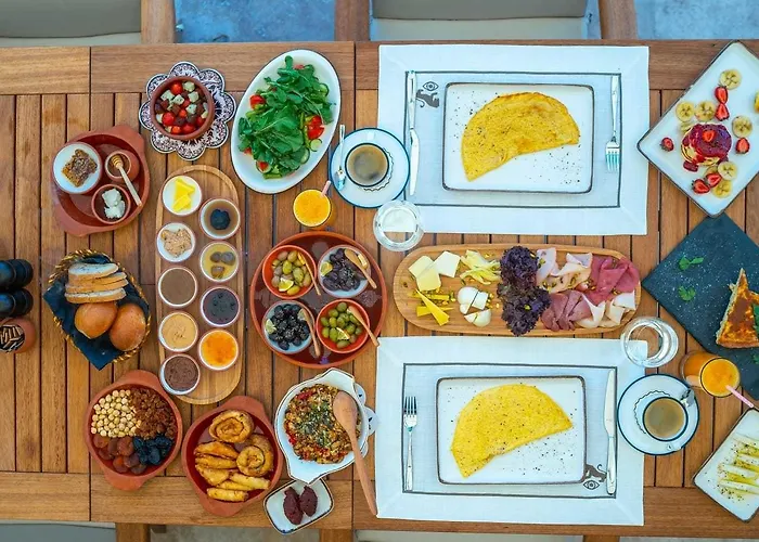 Seraphim Cave & فندق أوروغوبْ