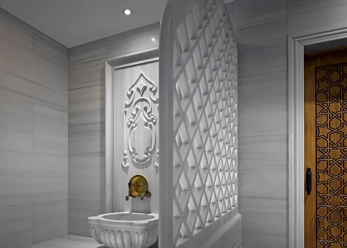 Seraphim Cave & Hotel 5*