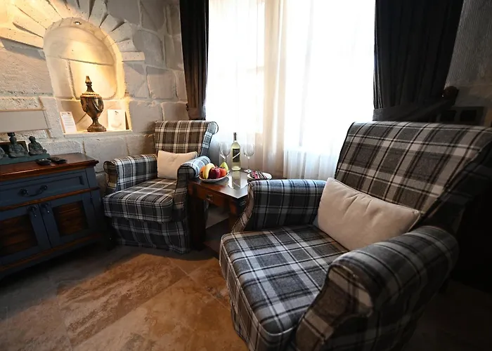 Seraphim Cave & Ξενοδοχείο