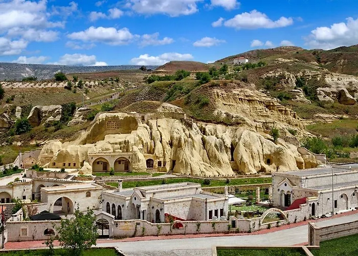 Seraphim Cave & فندق 5*